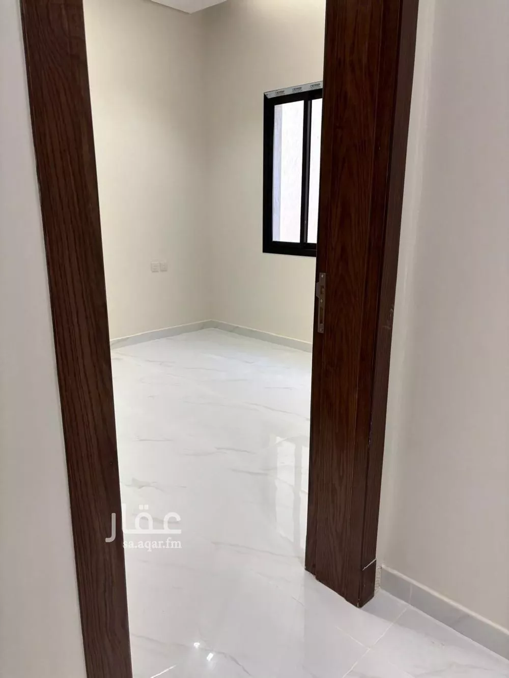 دور 3 غرف في السعادة 4