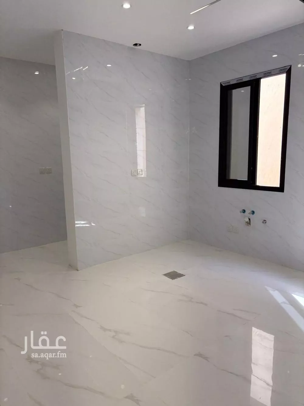 دور 5 غرف في السعادة 5