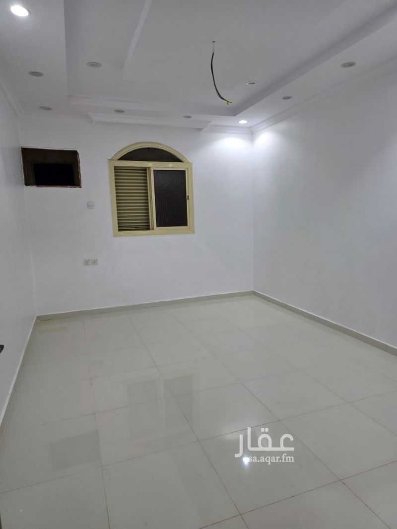 4 bedroom apartment in Al Salam, Madinah 8