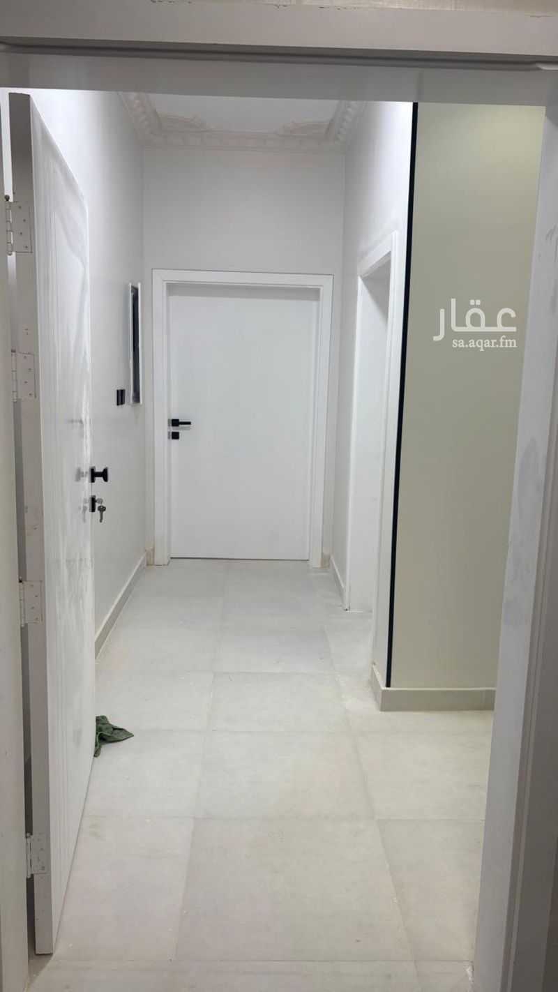 4 bedroom apartment in Al Salam, Madinah 4