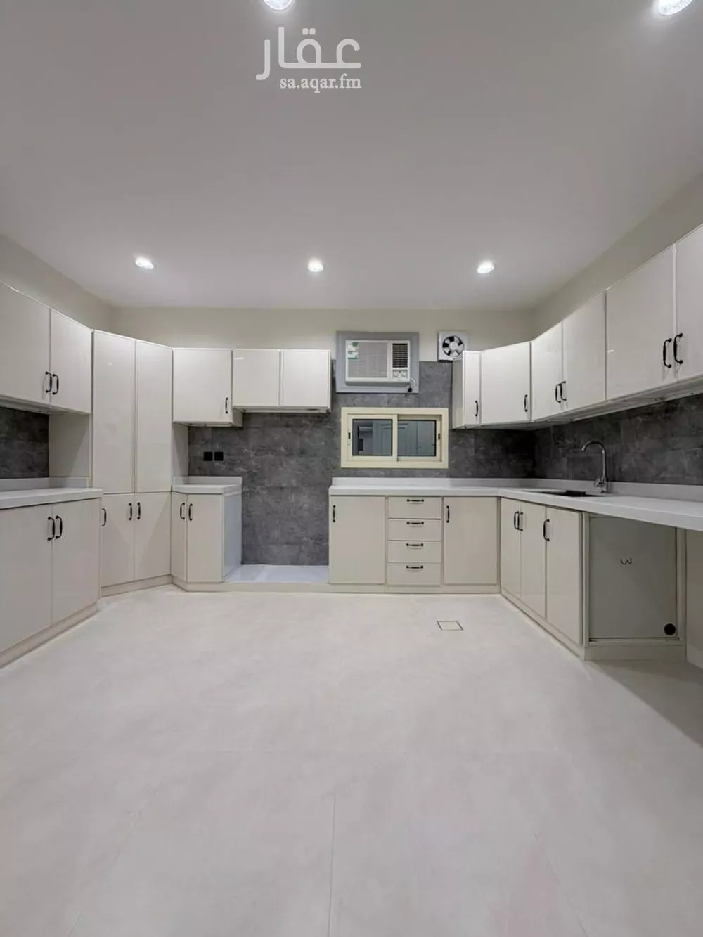 3 bedroom apartment in Qurtubah 5