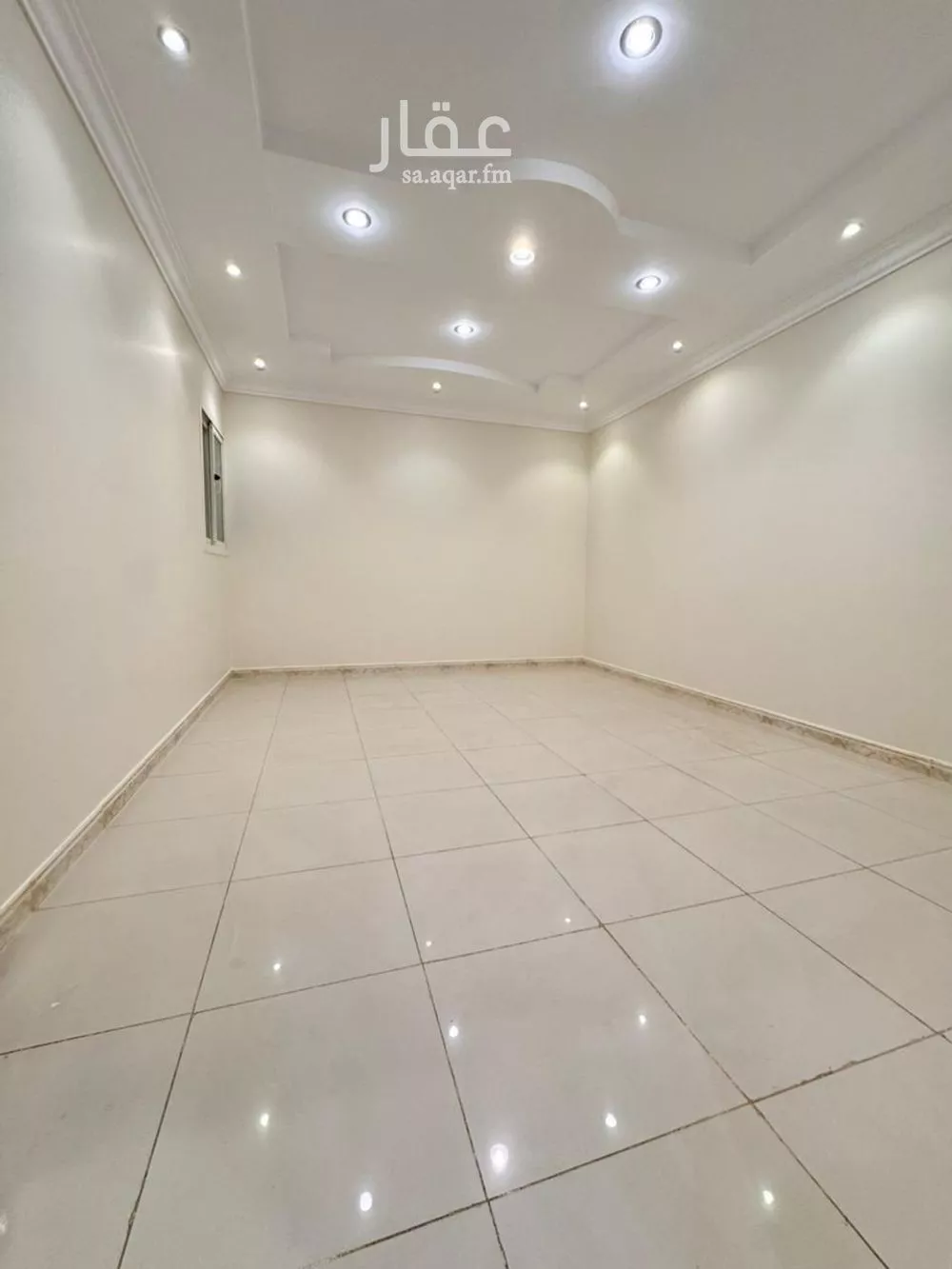 شقة 5 غرف في الشهداء 1