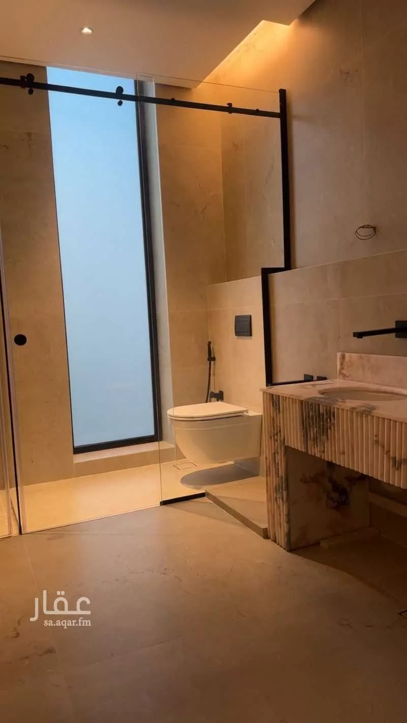 فيلا 7 غرف في المنتزه 2