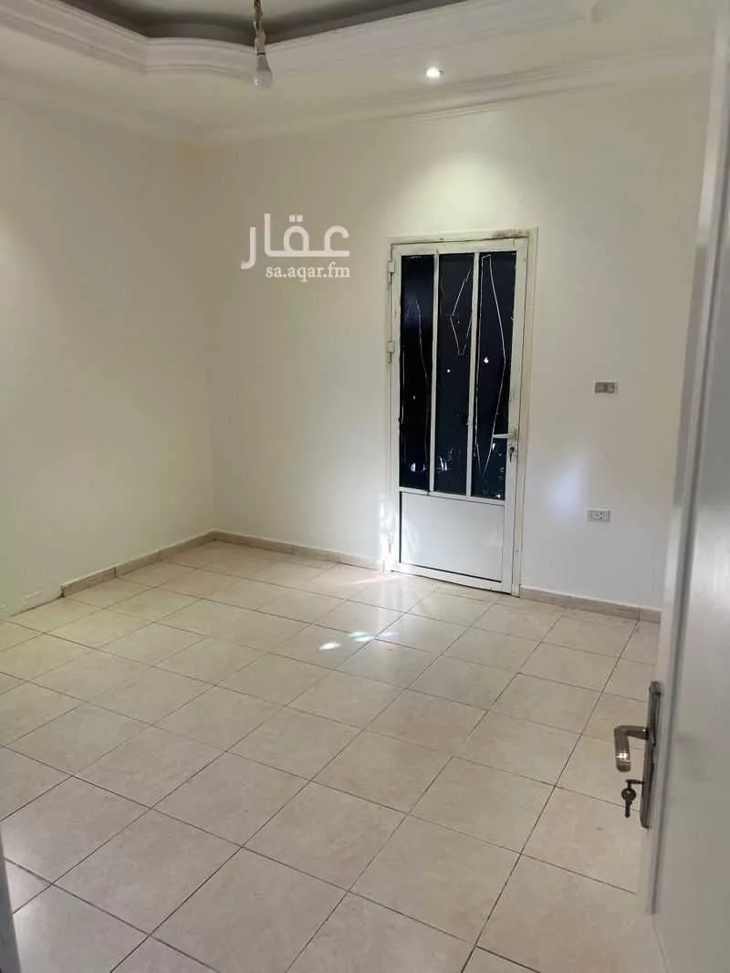 2 bedroom apartment in Al Aziziyah, Jeddah 9