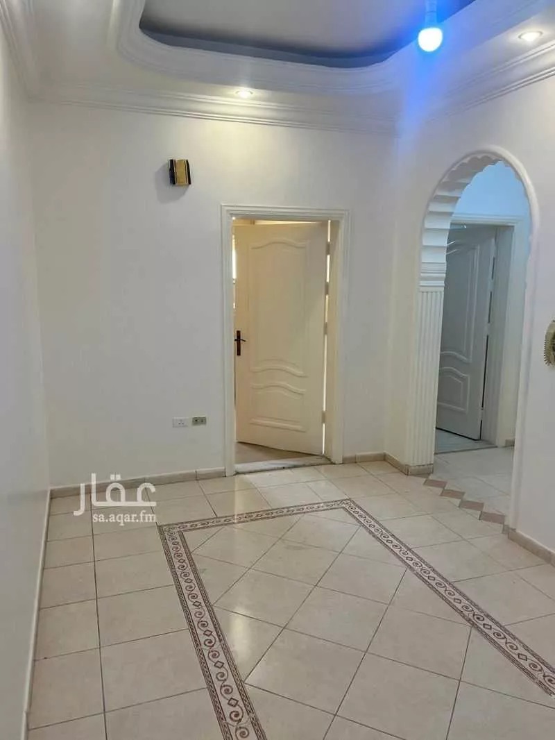 2 bedroom apartment in Al Aziziyah, Jeddah 6