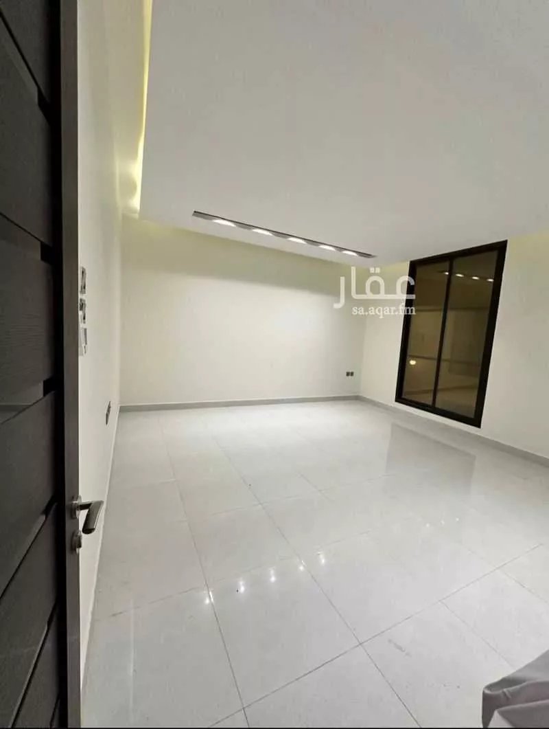 شقة 4 غرف في العارض 5