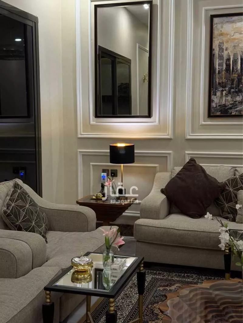 فيلا 8 غرف في الملقا 4