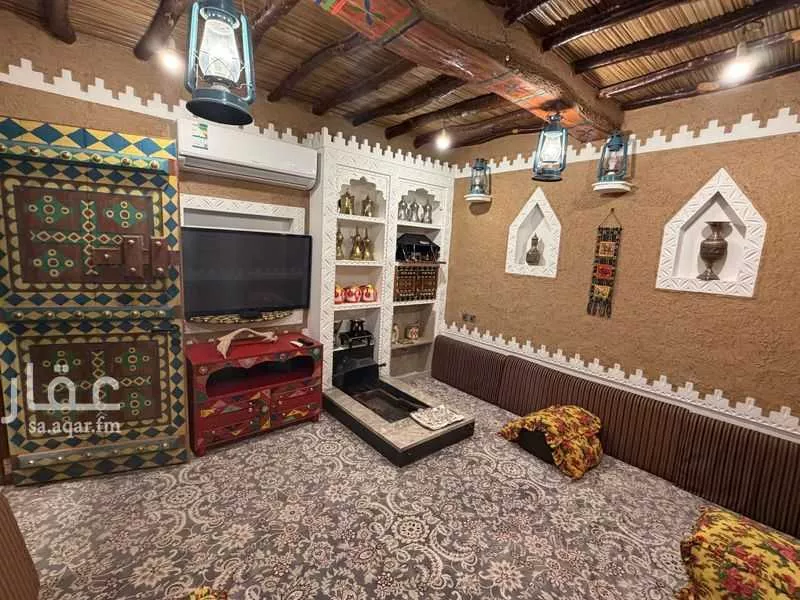 فيلا 8 غرف في عرقة 1