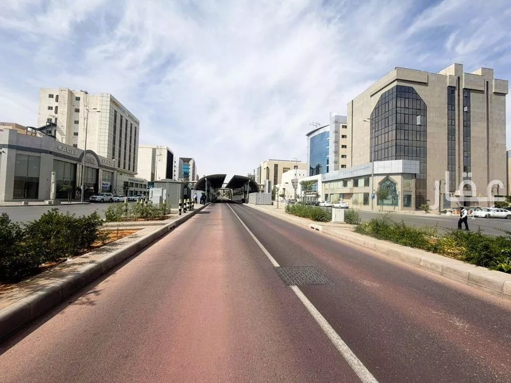 عمارة 1000 م² في الملز 5