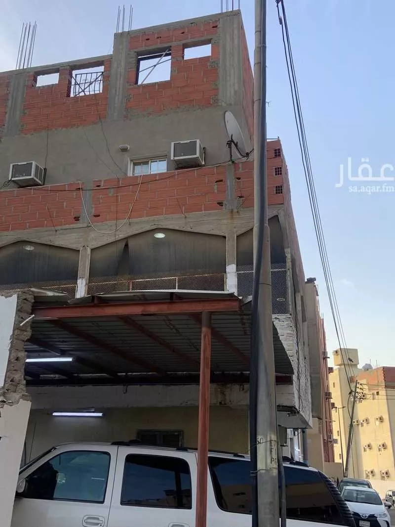 352 sqm building in Al Salamah 3