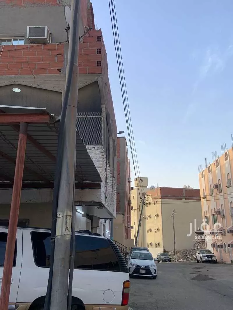352 sqm building in Al Salamah 4