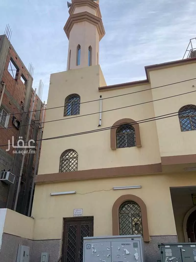 352 sqm building in Al Salamah 2