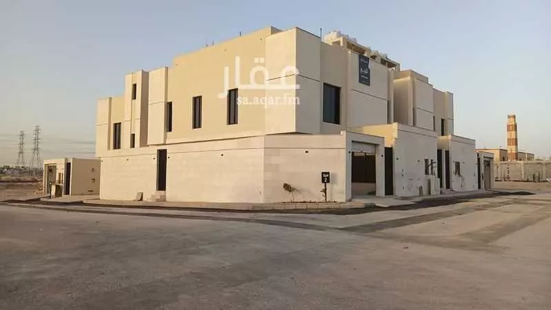 فيلا 4 غرف في الشرق