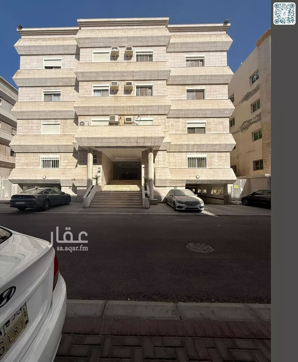 5 bedroom apartment in Al Ruwais 2