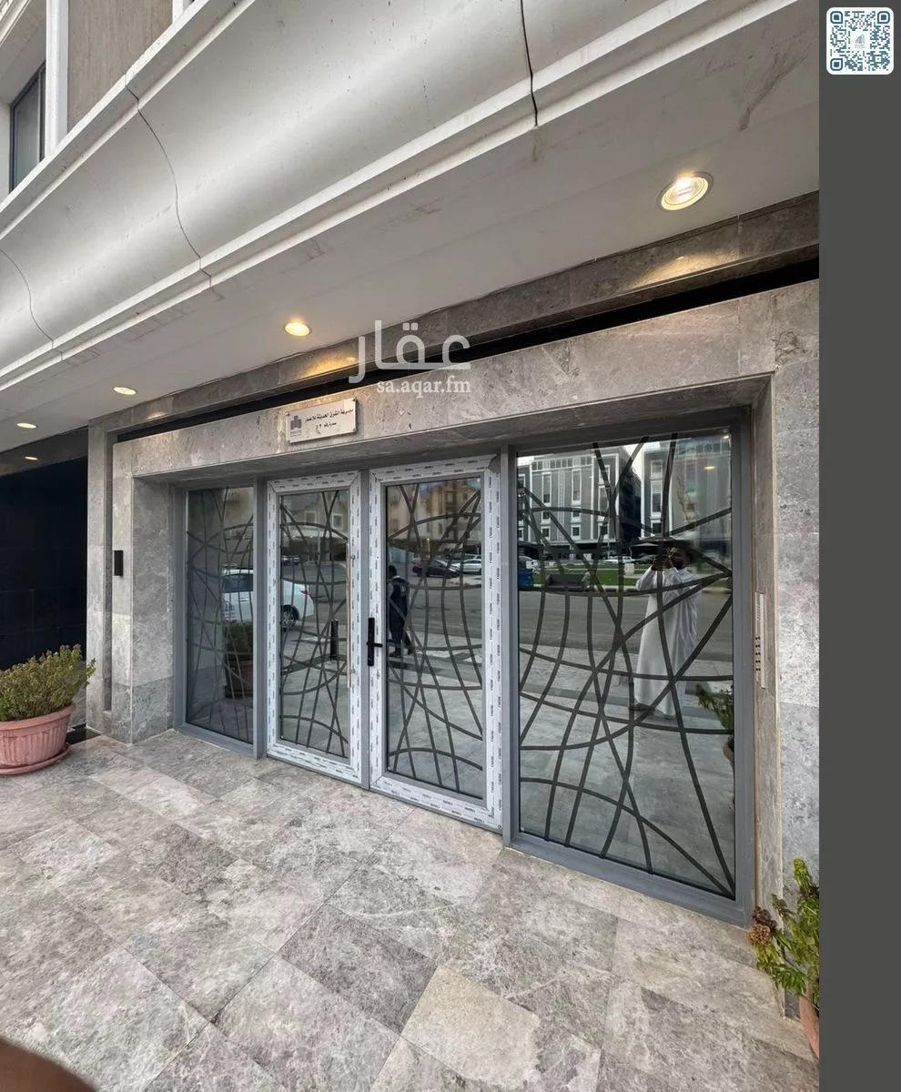 5 bedroom apartment in Al Hamdaniyah 1