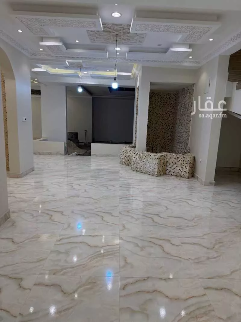 مستودع 385 م² في جدة 1