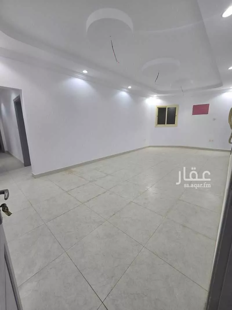 4 bedroom apartment in Al Shuraybat, Madinah 5
