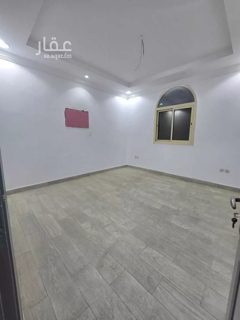 4 bedroom apartment in Al Shuraybat, Madinah 9