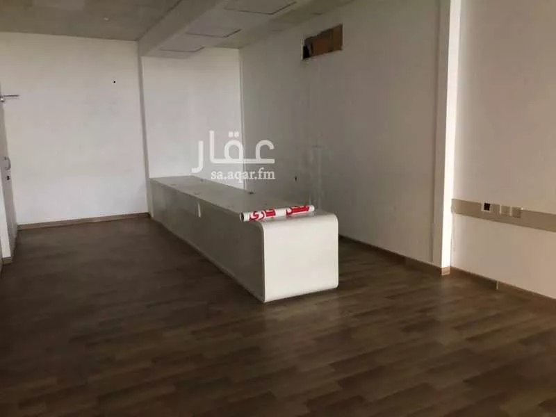 مكتب 267 م² في السوق 5