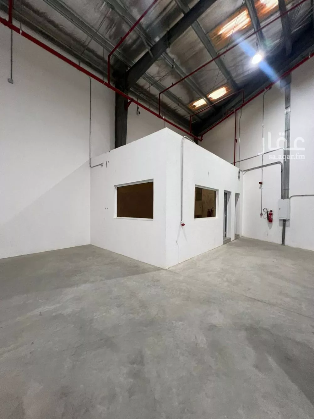 2 bedroom warehouse in Al Bariah, Riyadh 5