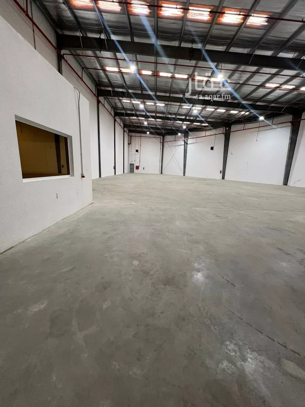 2 bedroom warehouse in Al Bariah, Riyadh 8