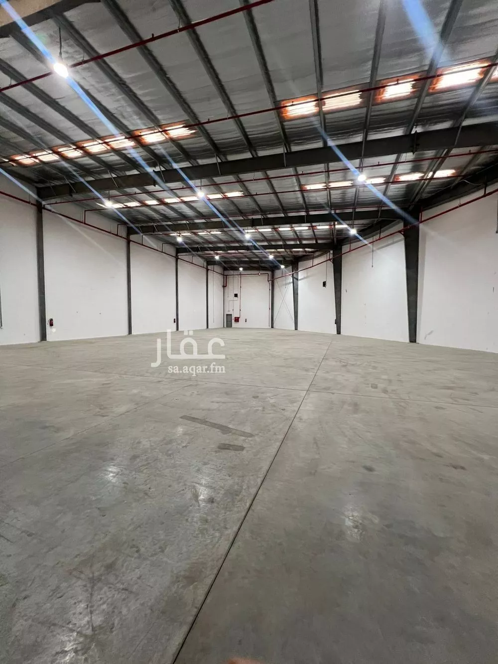 2 bedroom warehouse in Al Bariah, Riyadh 4