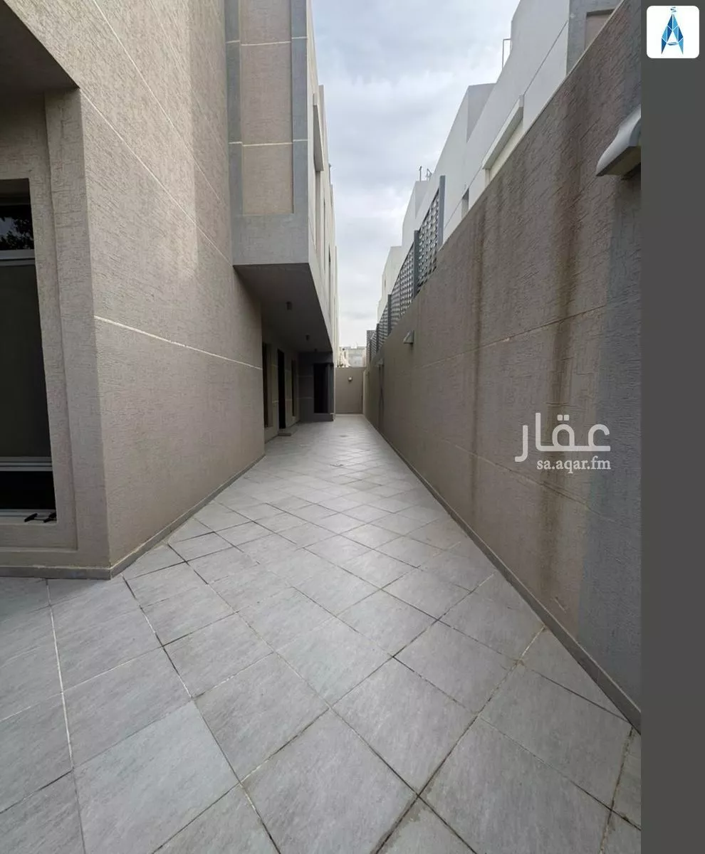 5 bedroom villa in Al Yasmin 4