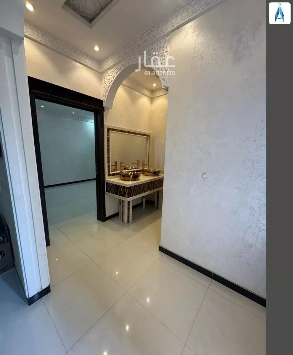 4 bedroom villa in Dhahrat Laban, Riyadh 7