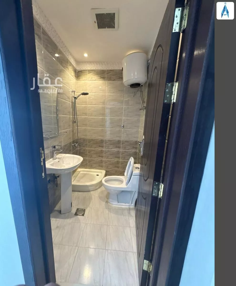 4 bedroom villa in Dhahrat Laban, Riyadh 28