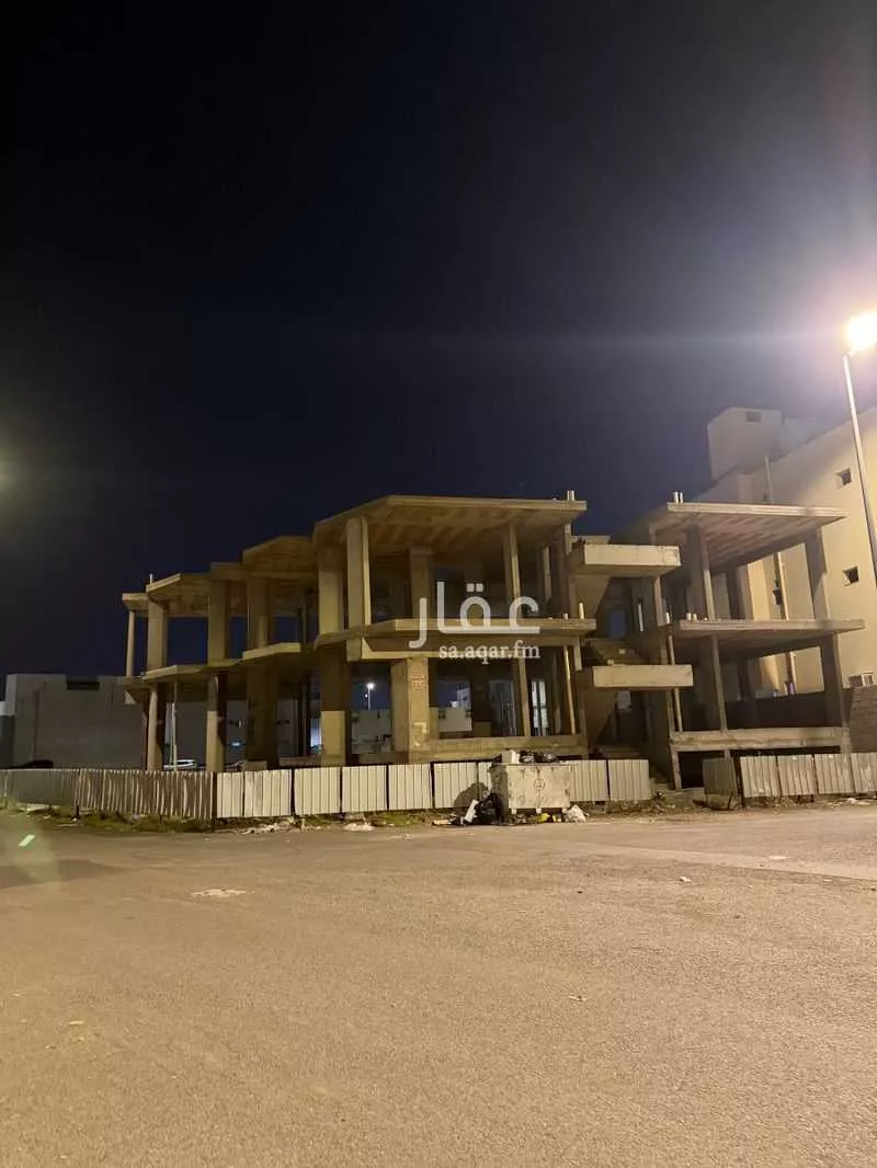 عمارة 571 م² في العزيزية 4