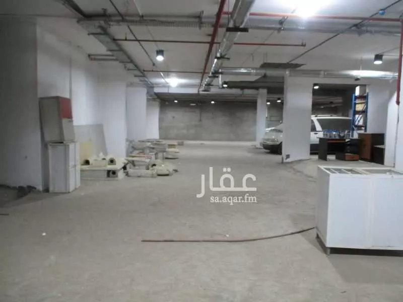 محل 500 م² في البلقاء 2