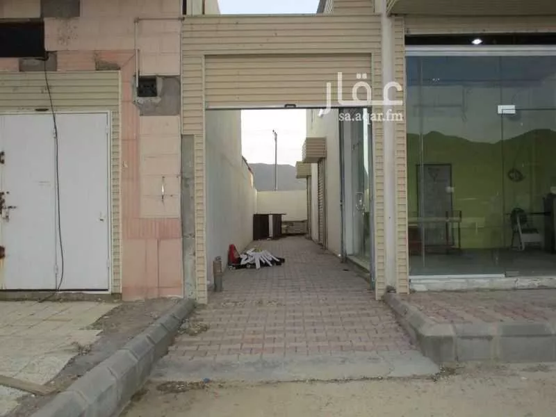 محل 500 م² في البلقاء 3