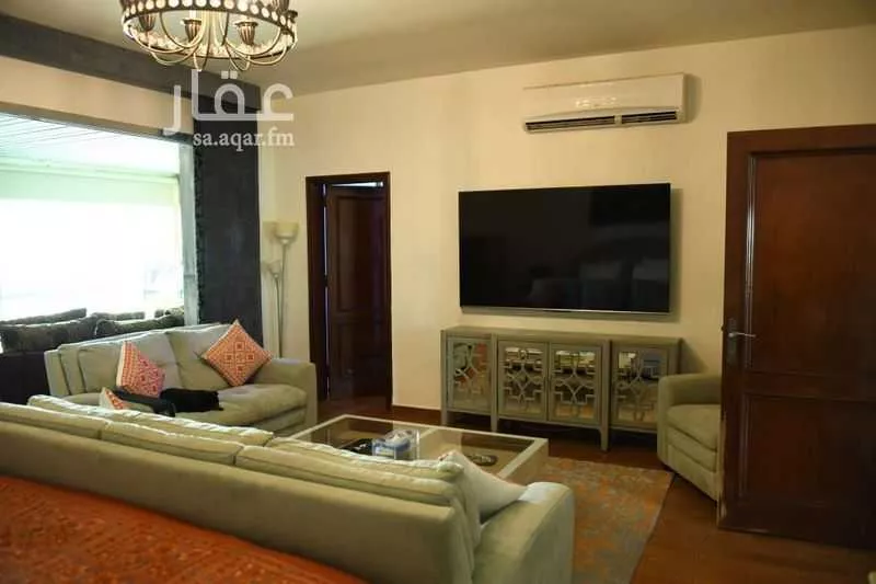 8 bedroom villa in An Namudhajiyah, Riyadh 15