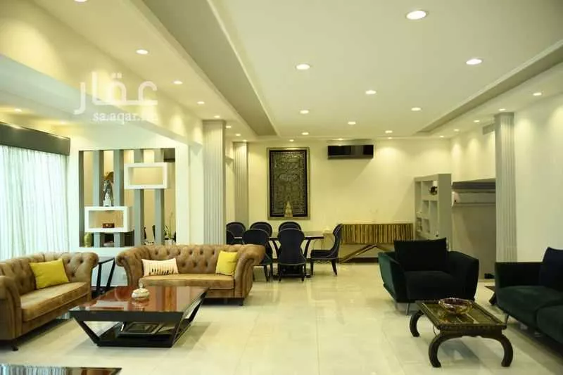 8 bedroom villa in An Namudhajiyah, Riyadh 25