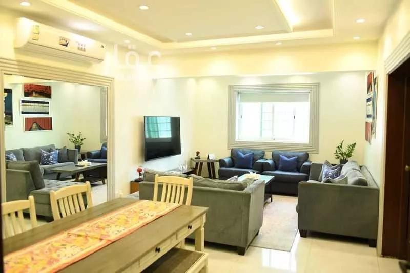 8 bedroom villa in An Namudhajiyah, Riyadh 23