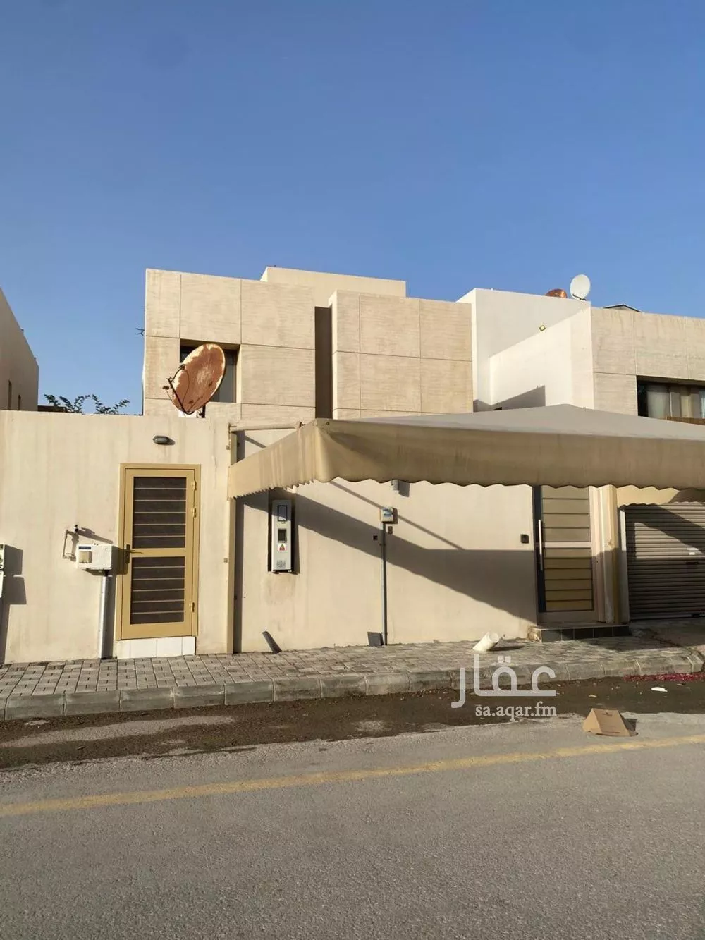 فيلا 5 غرف في الامواج 1