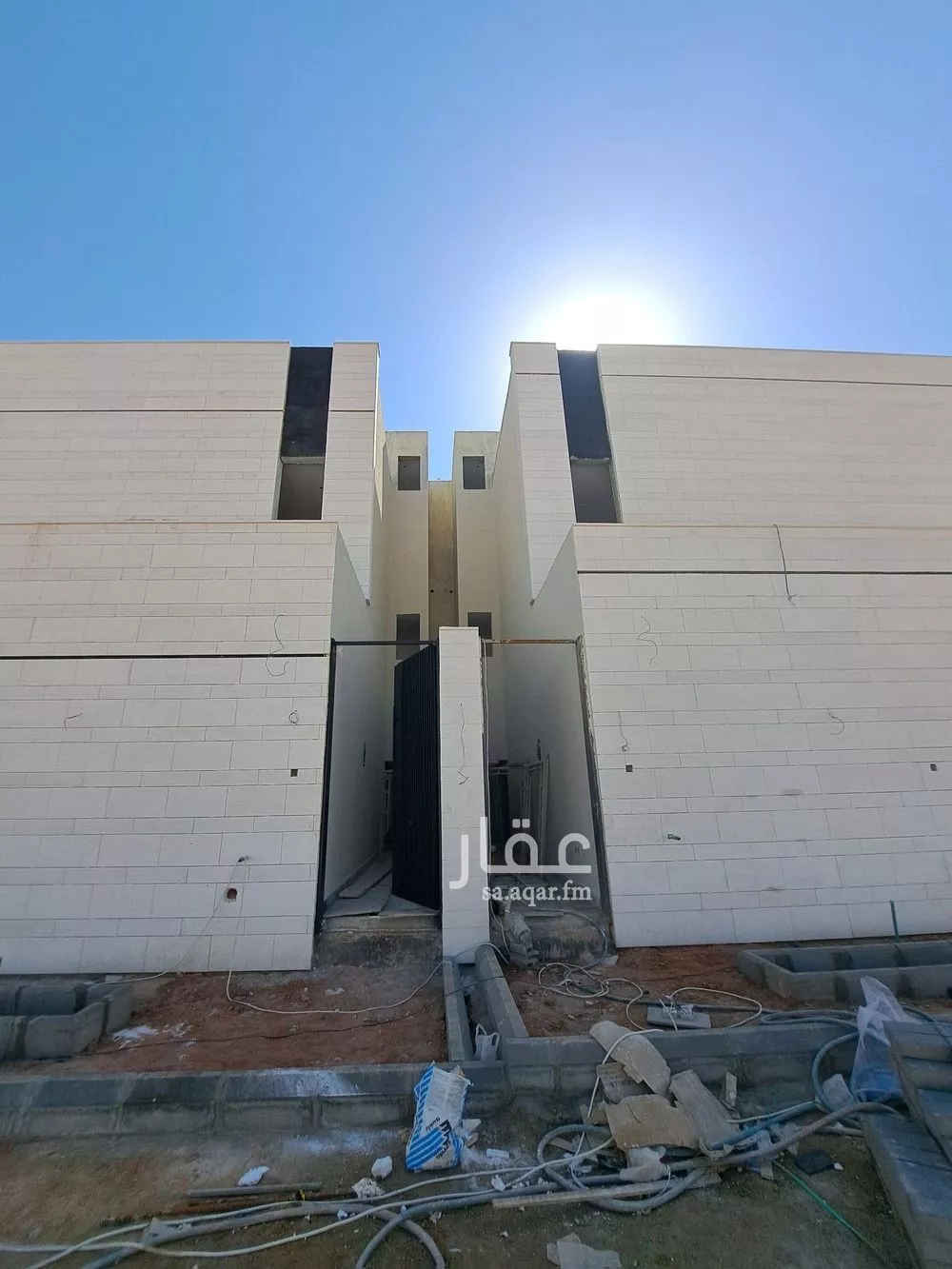 3 bedroom floor in Al Farouq 1