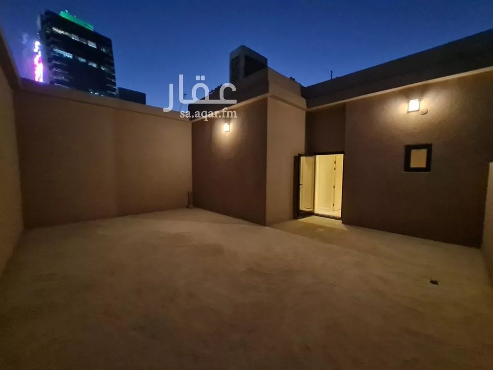 فيلا 5 غرف في المدينة الرياضية 4