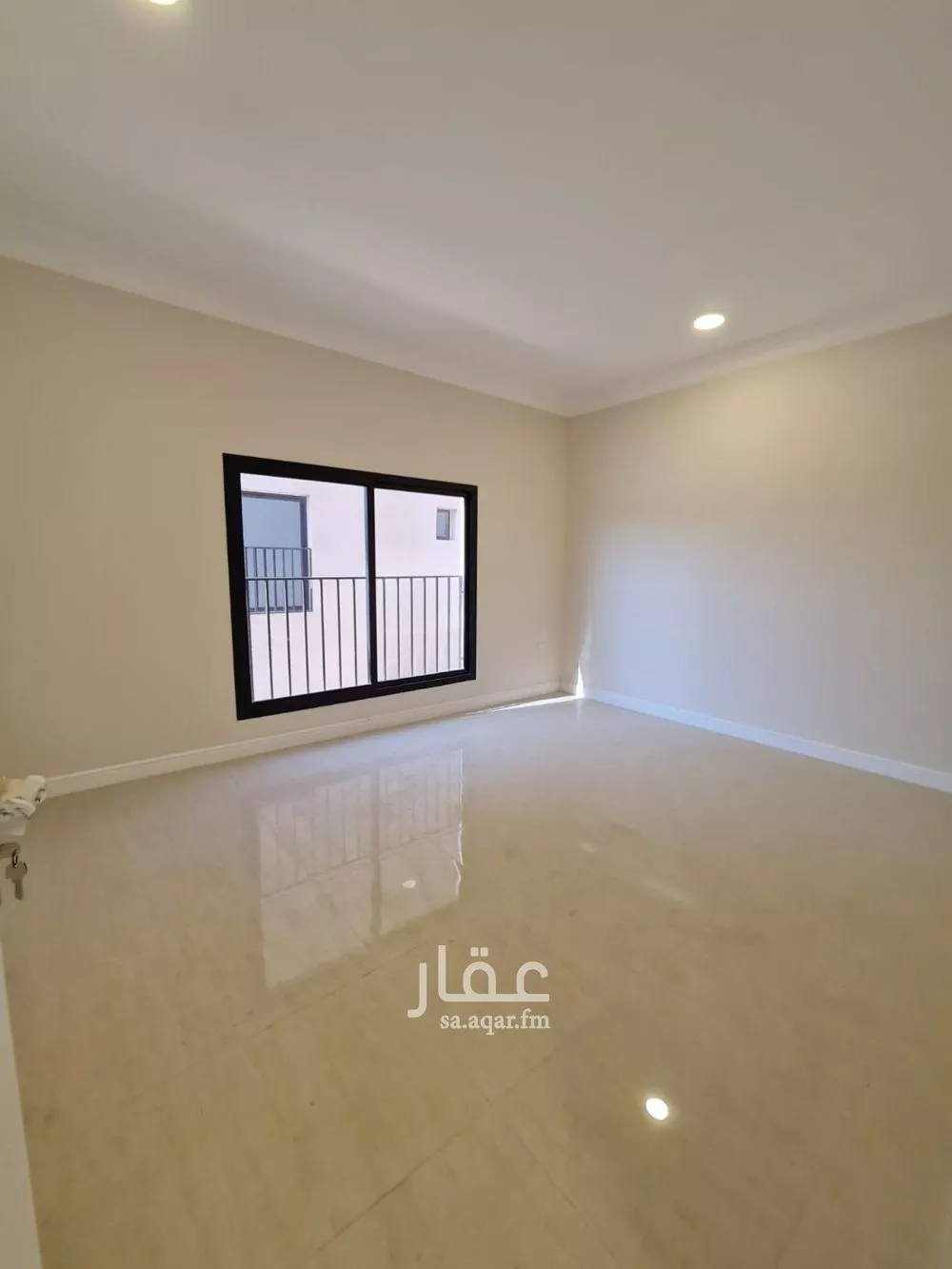 4 bedroom villa in Sports City, Eastern Province 6