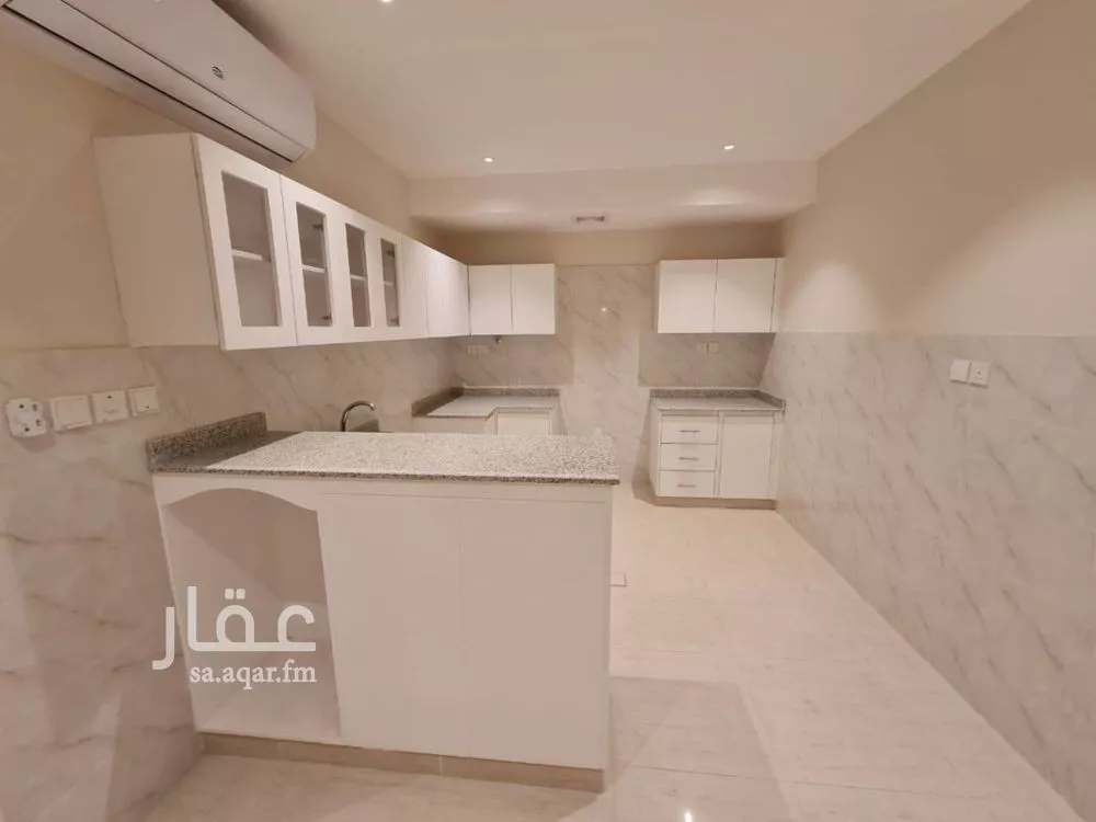 4 bedroom villa in Sports City, Eastern Province 27