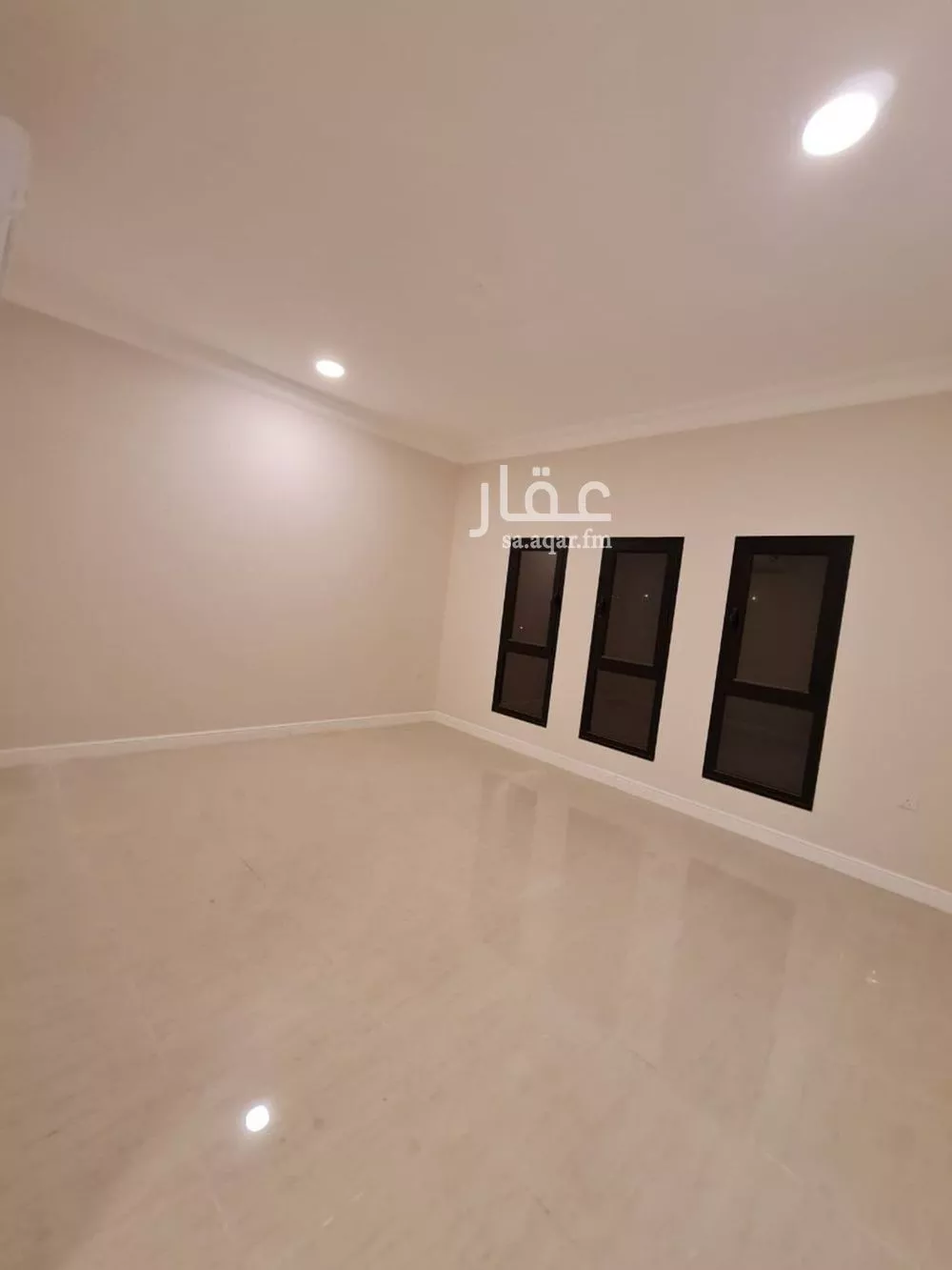 4 bedroom villa in Sports City, Eastern Province 26