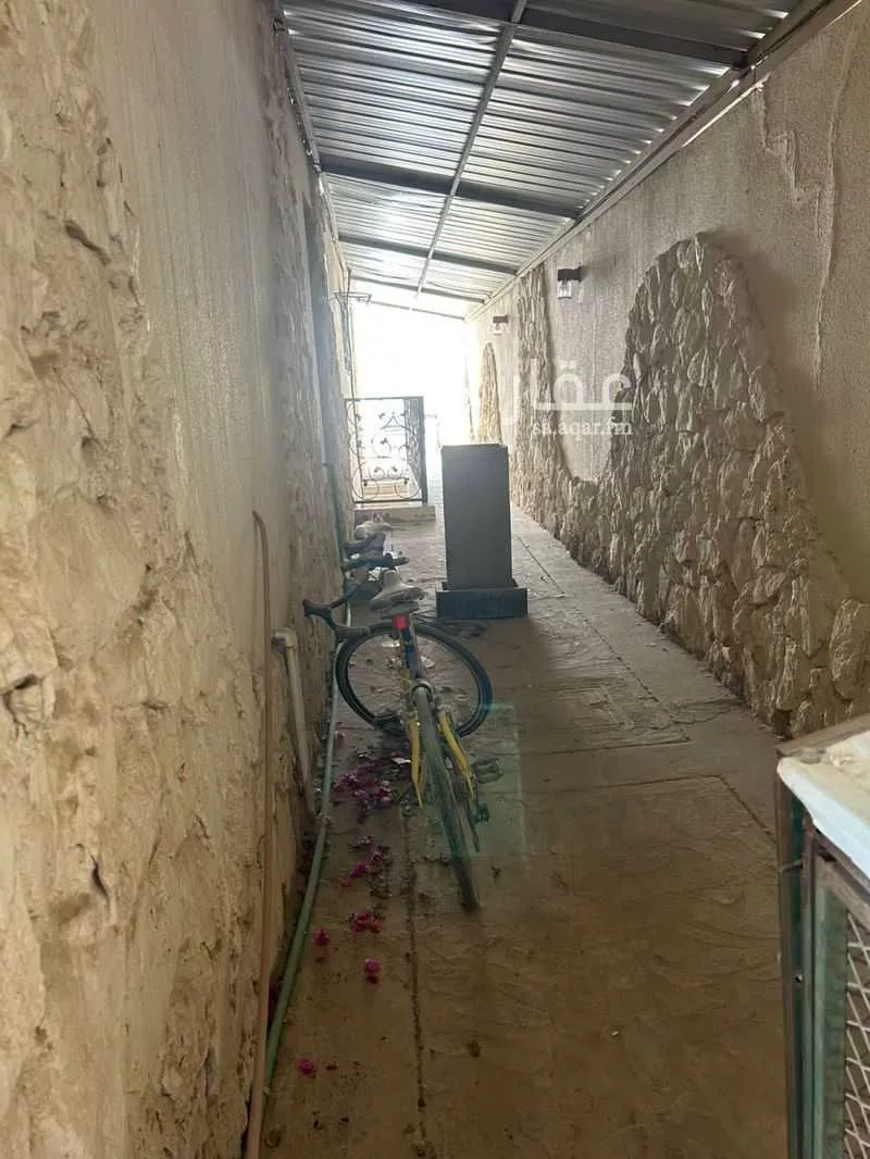 10 bedroom villa in Al Sahafah, Riyadh 5