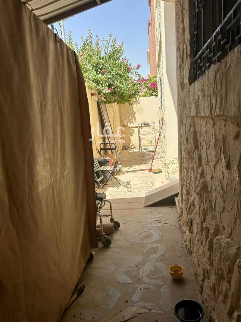 10 bedroom villa in Al Sahafah, Riyadh 4