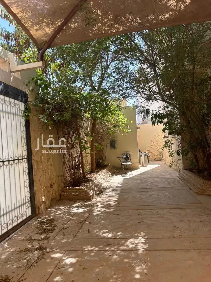 10 bedroom villa in Al Sahafah, Riyadh 15