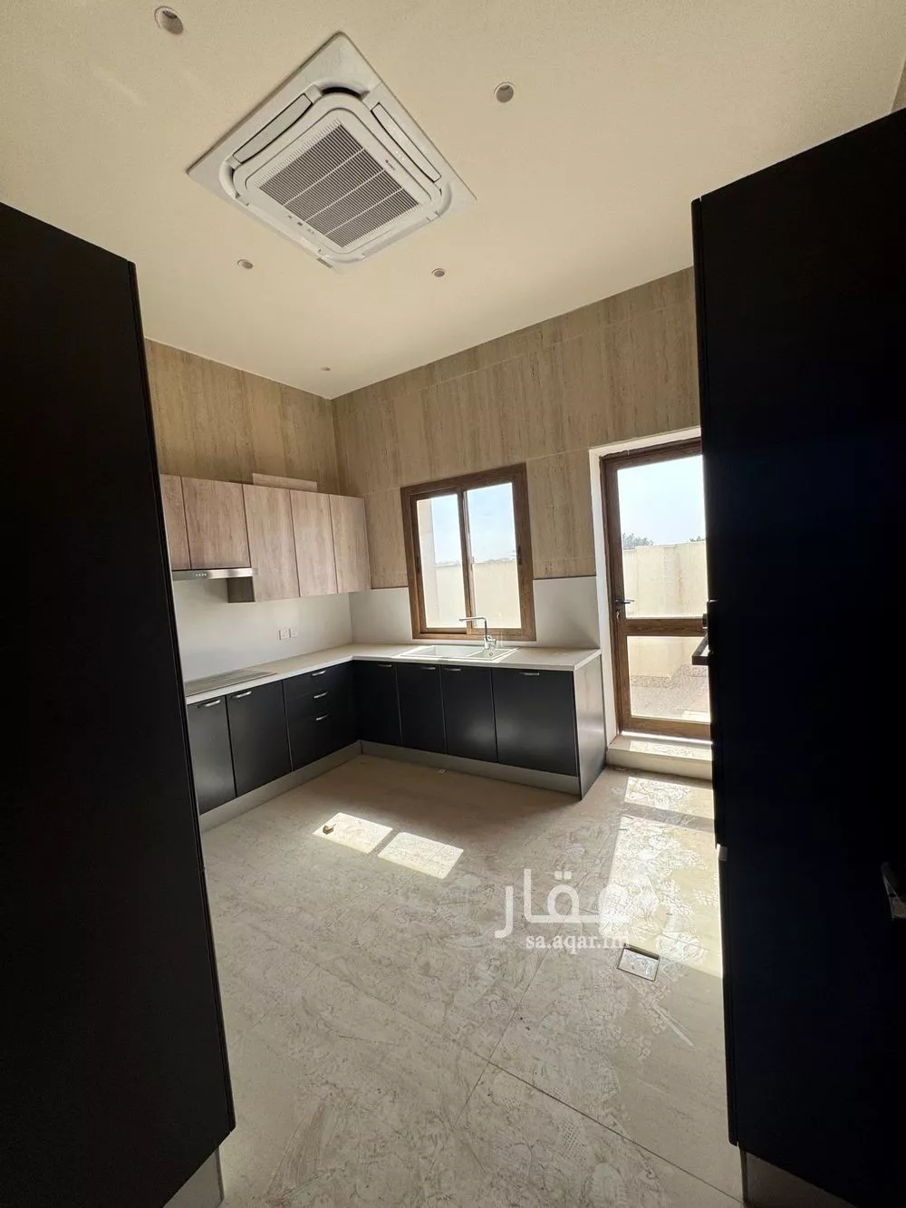 4 bedroom villa in Al Sulaimaniyyah, Riyadh 9