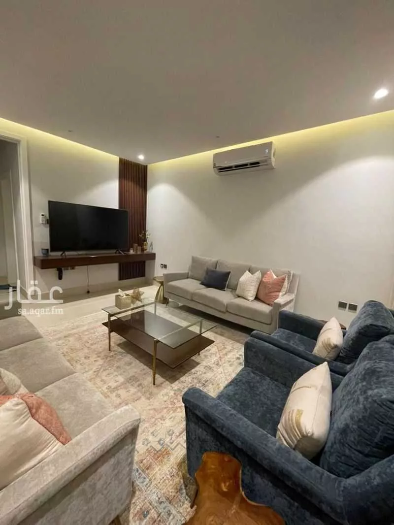 4 bedroom apartment in Al Qairawan, Riyadh 8
