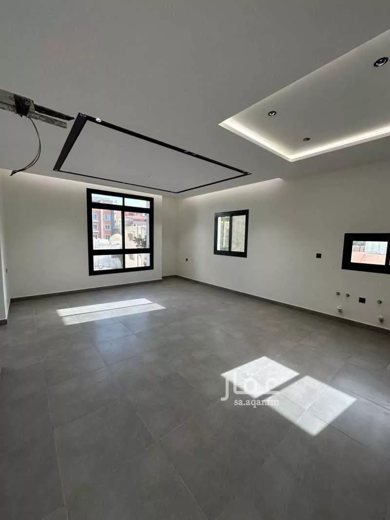 شقة 5 غرف في الروضة 1