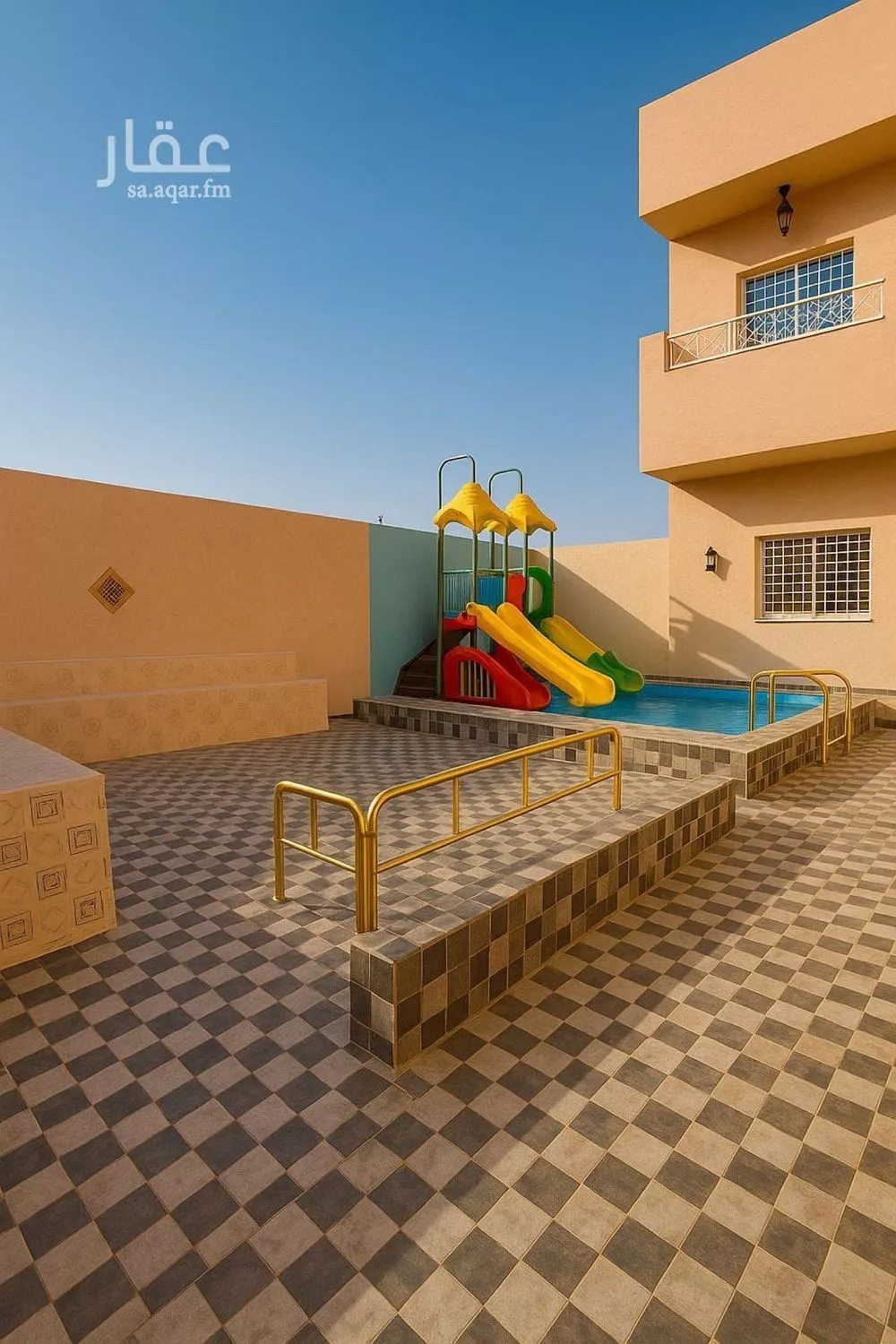 فيلا 10 غرف في الزمرد 2