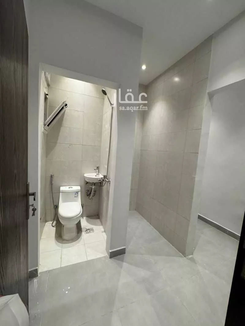 5 bedroom apartment in Um Hableen, Jeddah 11