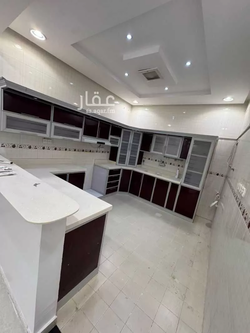 3 bedroom apartment in Al Yasmin 5